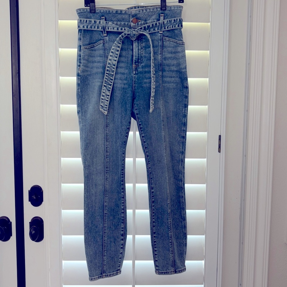 Alice + Olivia Light Blue Ankle Jeans